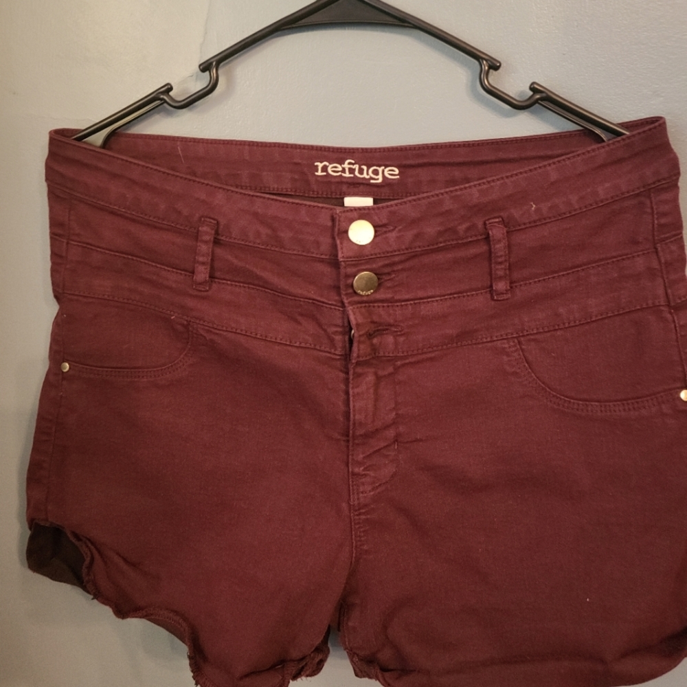 Women's Refuge Shorts